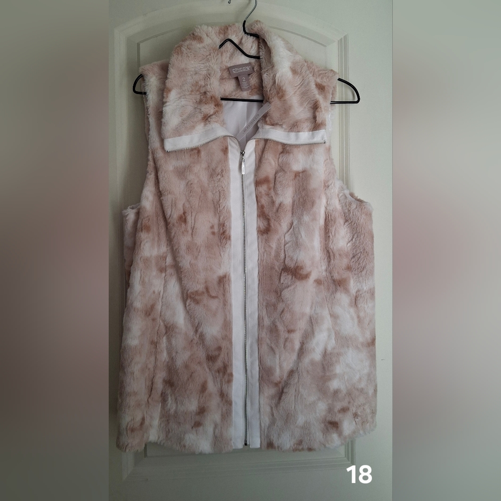 Chicos Faux Fur Vest Womens Size 2 Cozy Party Luxury Formal Winter Office